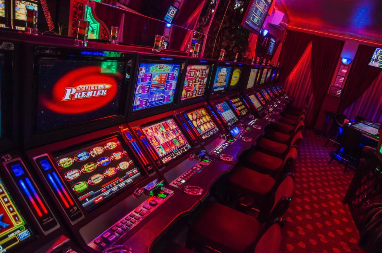 Anadolu Star Hotel & Casino Батуми Экстерьер фото